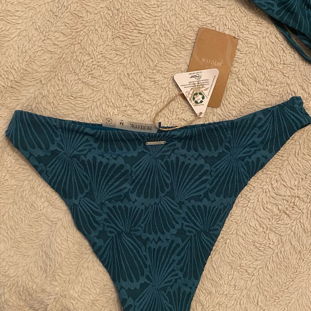 Berlook green jacquard bikini top (L) bikini bottom (M) - Picture 5 of 8